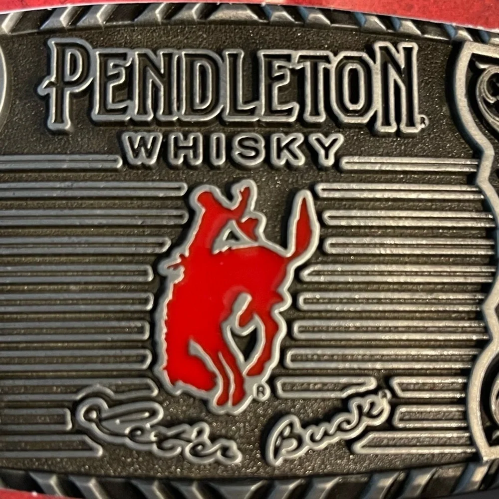 🖤❤️NEW Pendleton Whisky Belt Buckle Montana Silversmiths Limited Edition.